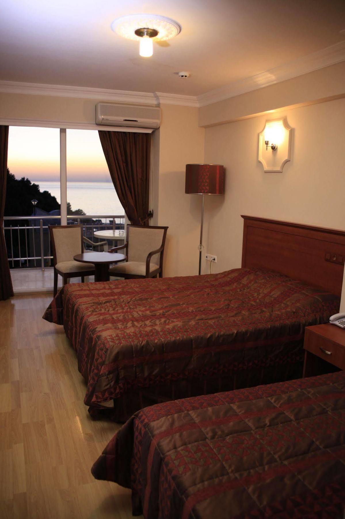 Dogalya Hotel Mudanya Kültér fotó